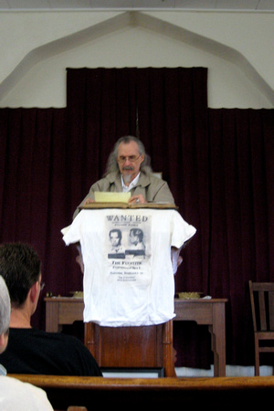 T-Bob reads very first letters from newsletter subscribers